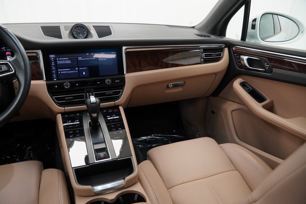 Used 2023 Porsche Macan image 27