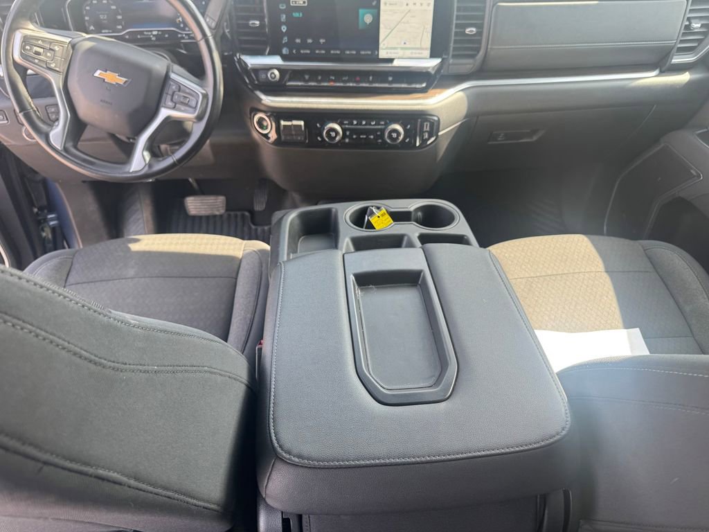 Used 2025 Chevrolet Silverado 3500 LT w/ Safety Package AWD/4WD image 29