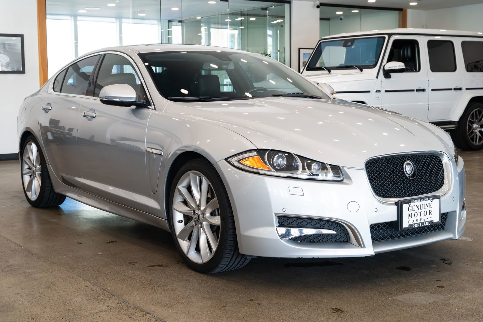 Used 2013 Jaguar XF 3.0 image 3