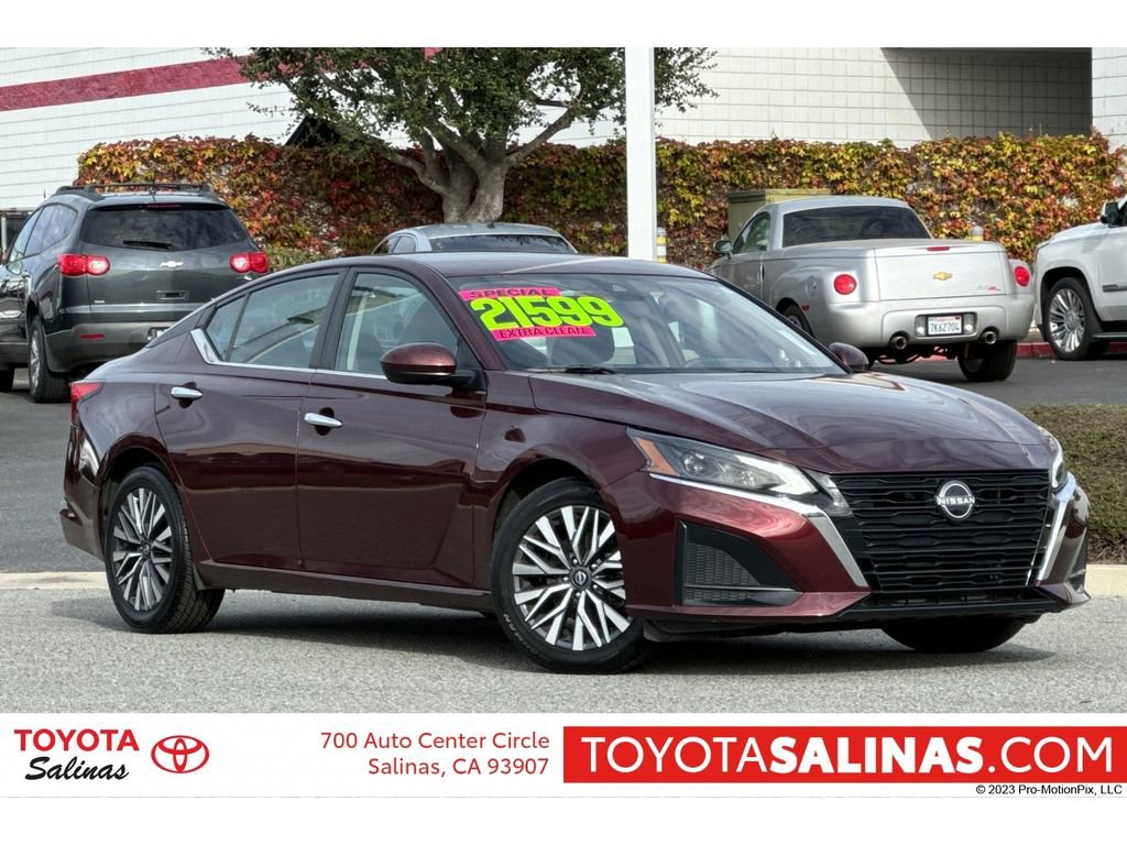Used 2023 Nissan Altima 2.5 SV