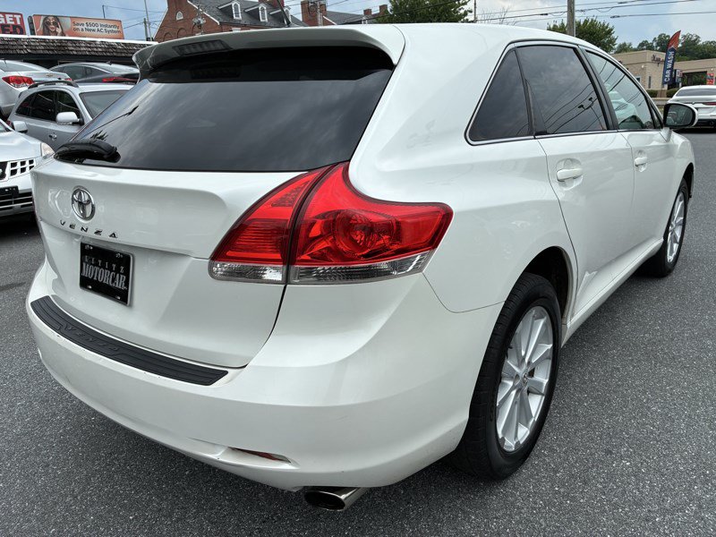 Used 2009 Toyota Venza FWD image 4