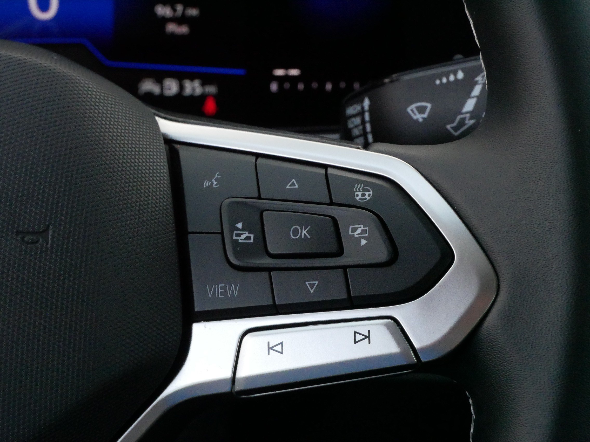 Certified 2024 Volkswagen Taos S AWD/4WD image 27