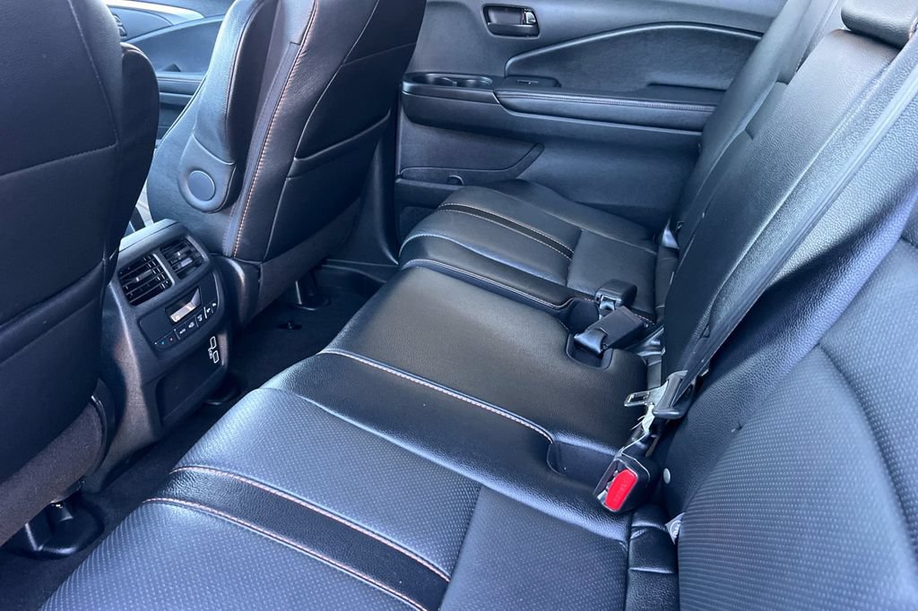 Used 2022 Honda Pilot TrailSport image 14