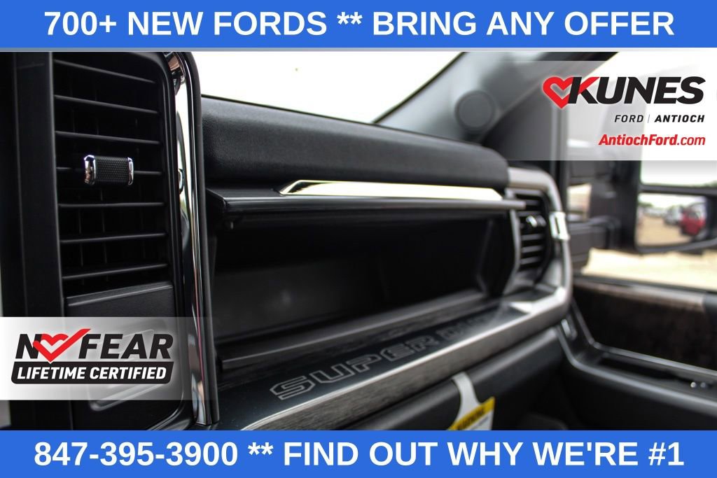 New 2025 Ford F250 Lariat w/ Black Appearance Package image 52