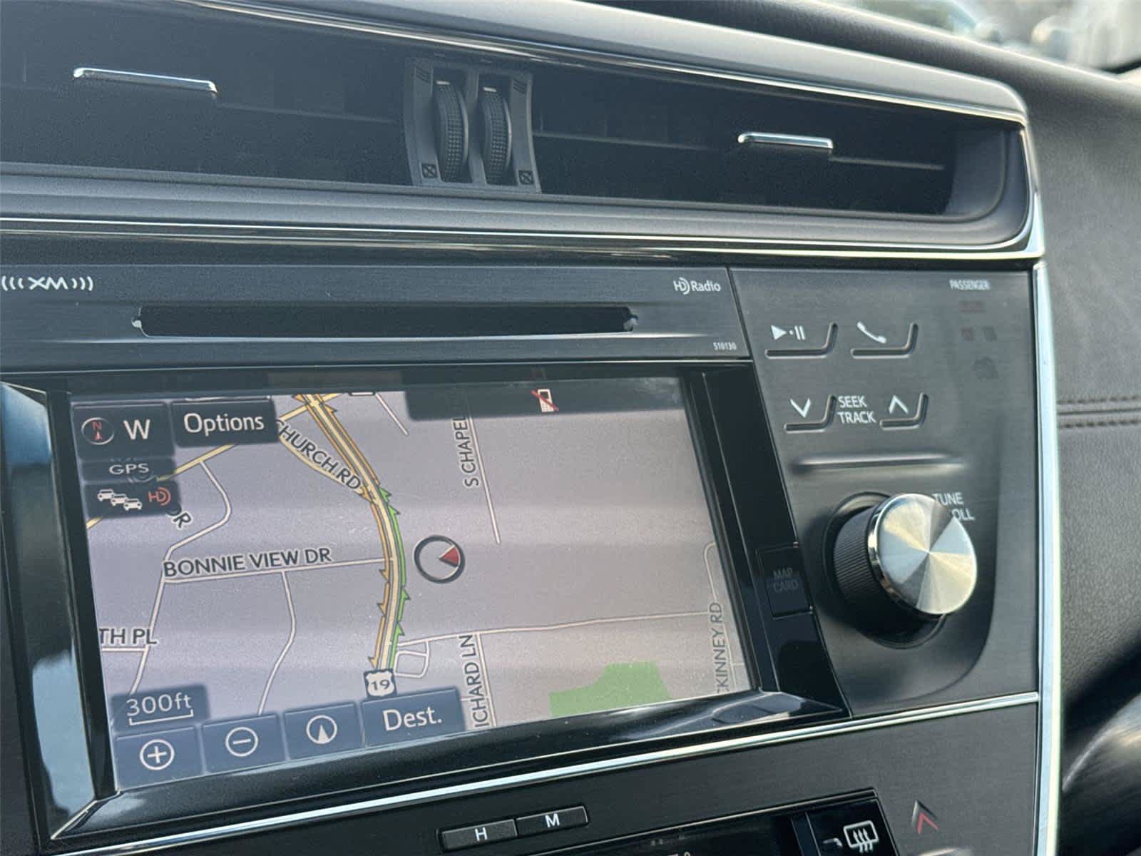 Used 2016 Toyota Avalon Touring FWD image 25