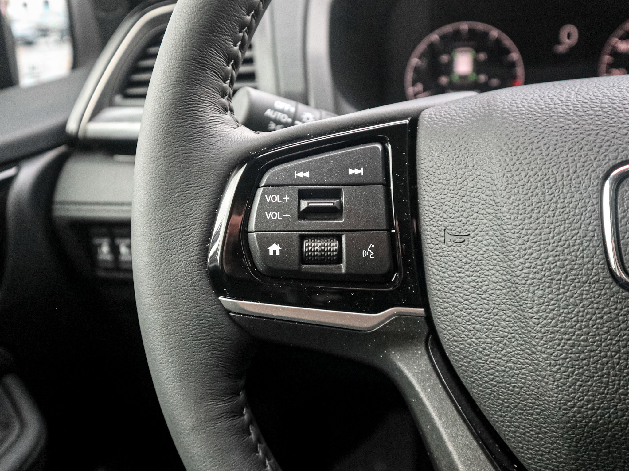 Used 2026 Honda Odyssey Elite image 18