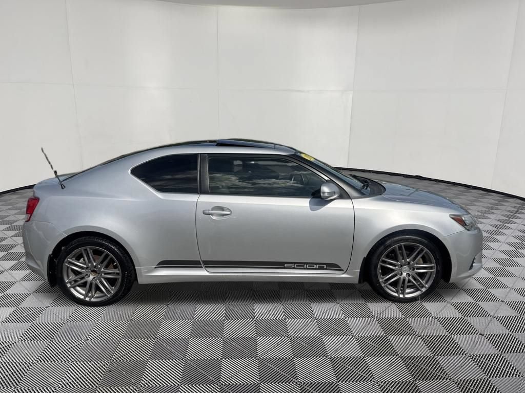 Used 2013 Scion tC FWD image 4