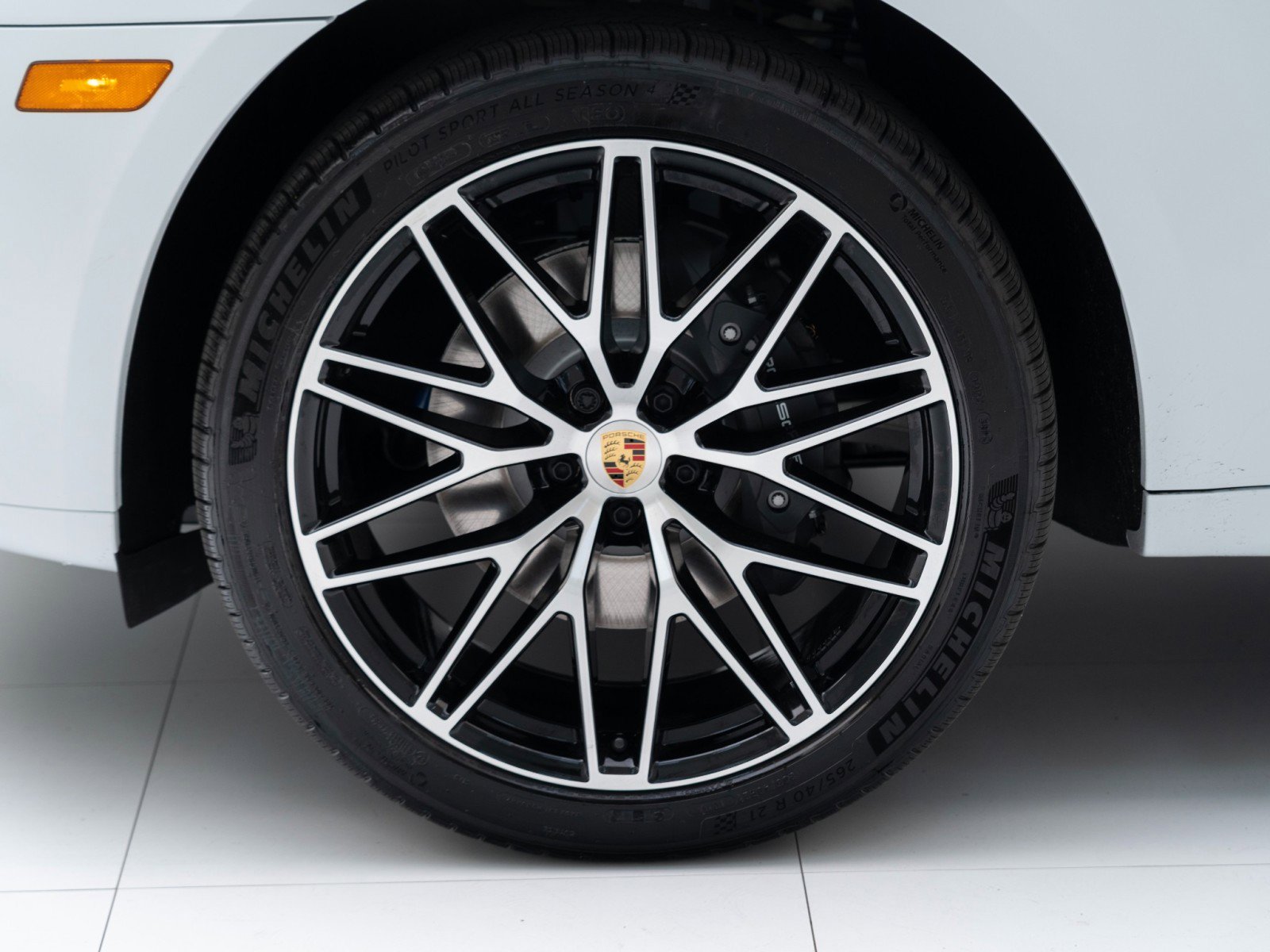 New 2026 Porsche Macan image 12