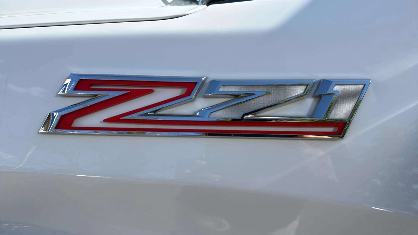 Used 2023 Chevrolet Silverado 1500 LTZ w/ LTZ Convenience Package II AWD/4WD image 23