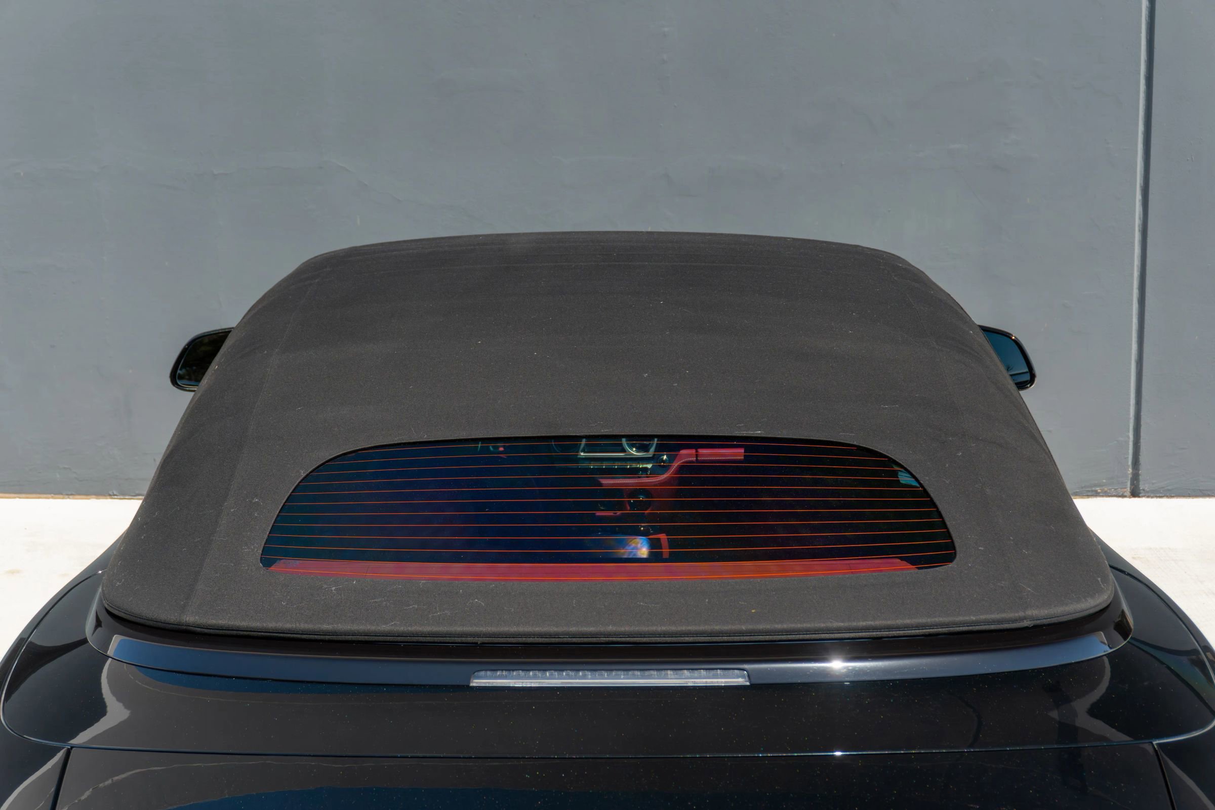 Used 2019 Rolls-Royce Dawn RWD image 52
