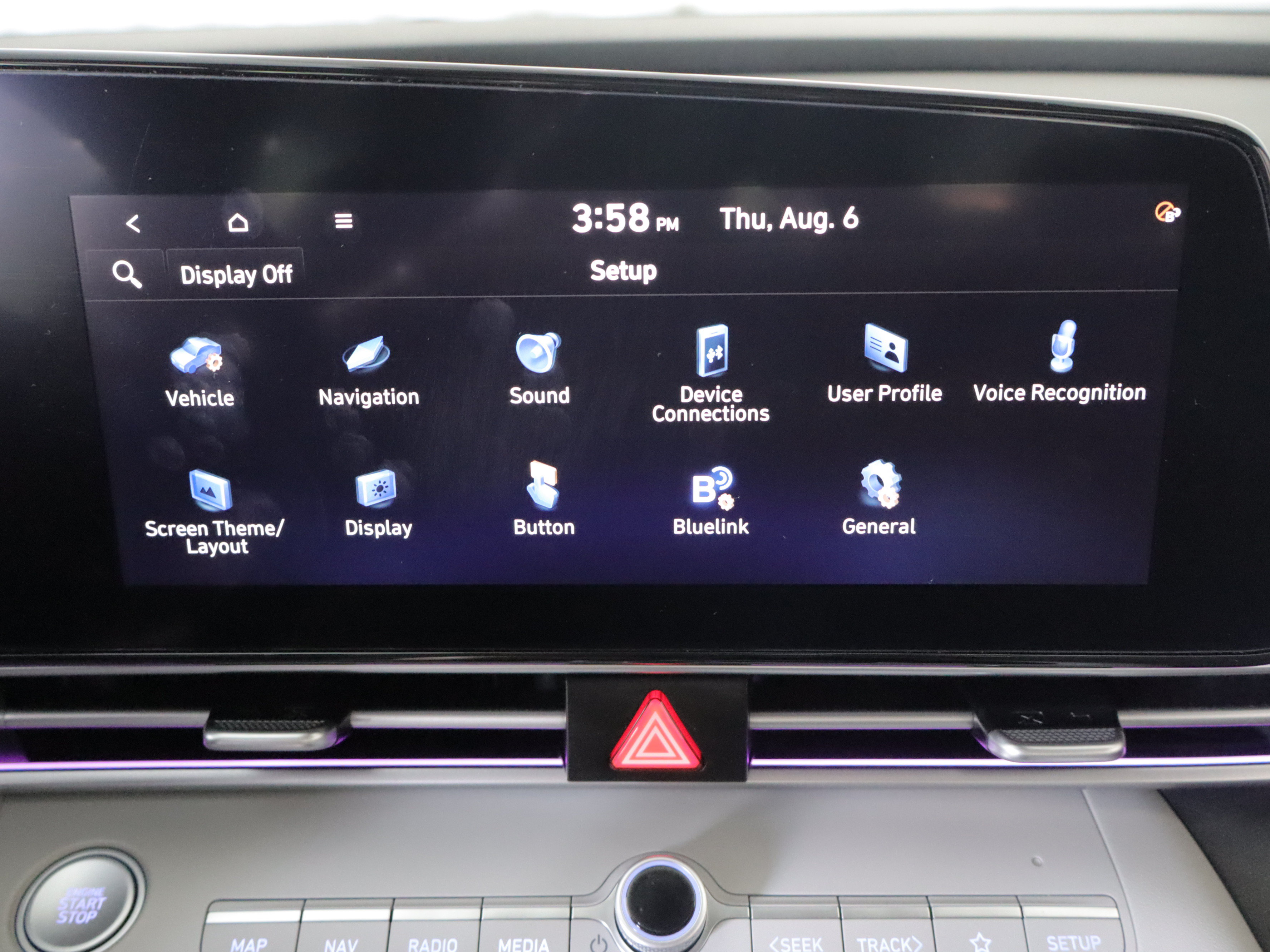 Used 2022 Hyundai Elantra Limited w/ Cargo Package FWD image 16