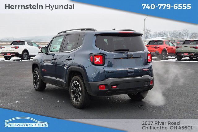 Used 2023 Jeep Renegade Trailhawk image 5