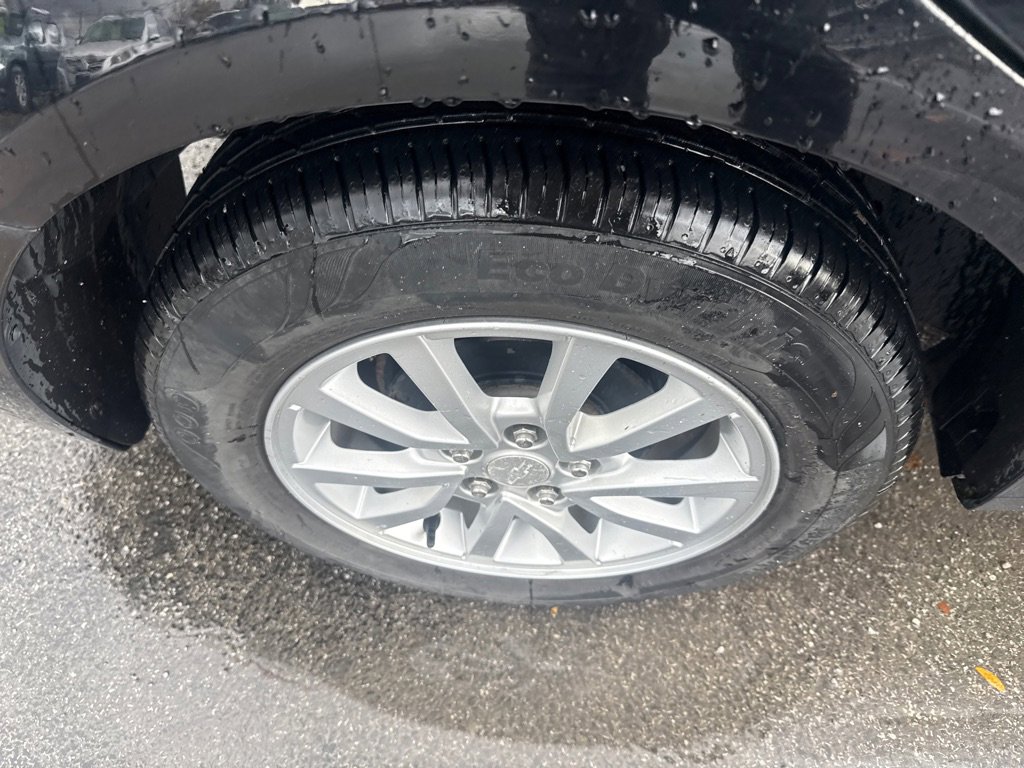 Used 2017 Chevrolet Sonic LT image 17