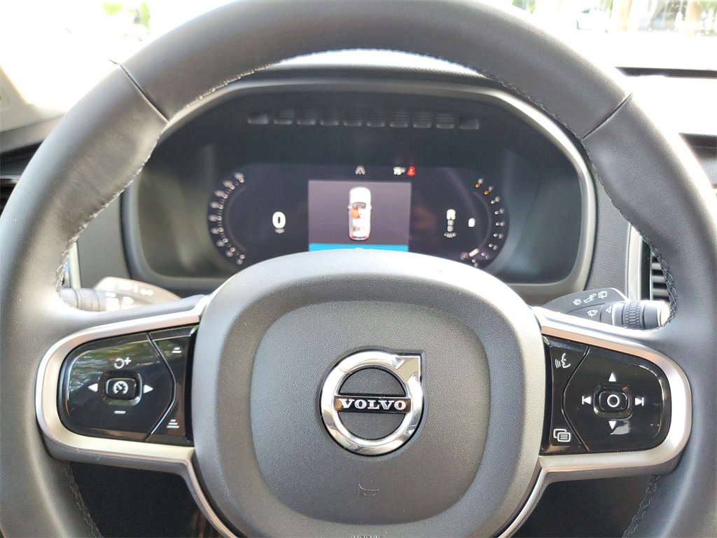 Certified 2023 Volvo XC90 B5 Plus w/ Protection Package Premier image 20