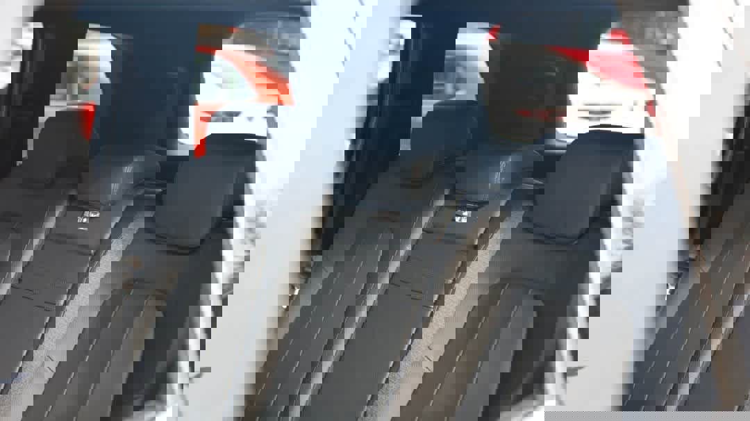 Certified 2022 Mercedes-Benz GLB 250 4MATIC w/ Premium Package Lite image 22