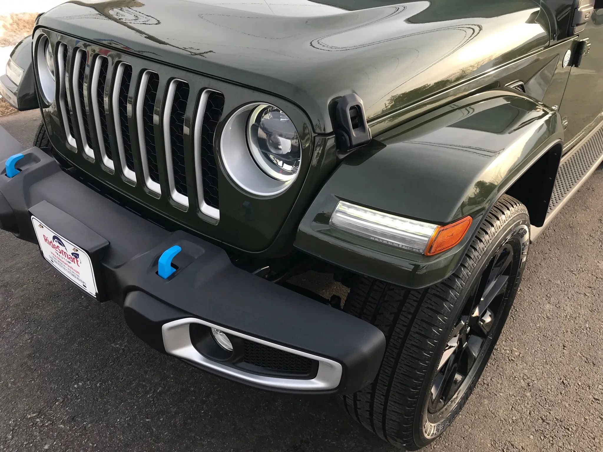 Used 2023 Jeep Wrangler Unlimited Sahara w/ Cold Weather Group image 60