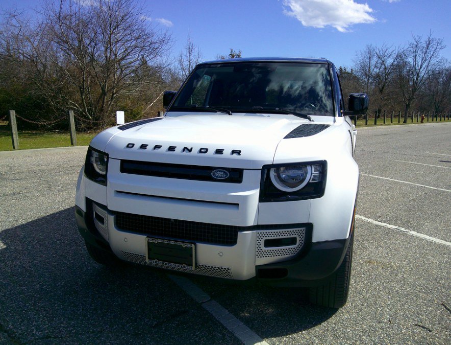 Used 2023 Land Rover Defender 110 S image 3
