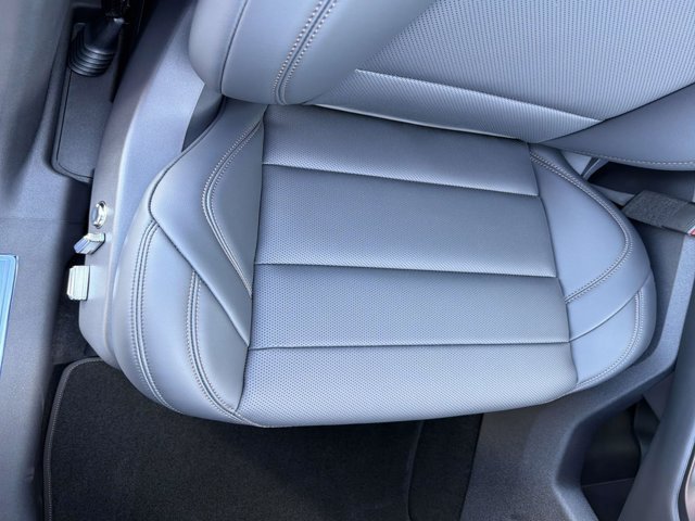 New 2026 Lincoln Nautilus Premier w/ Equipment Group 102A AWD/4WD image 18