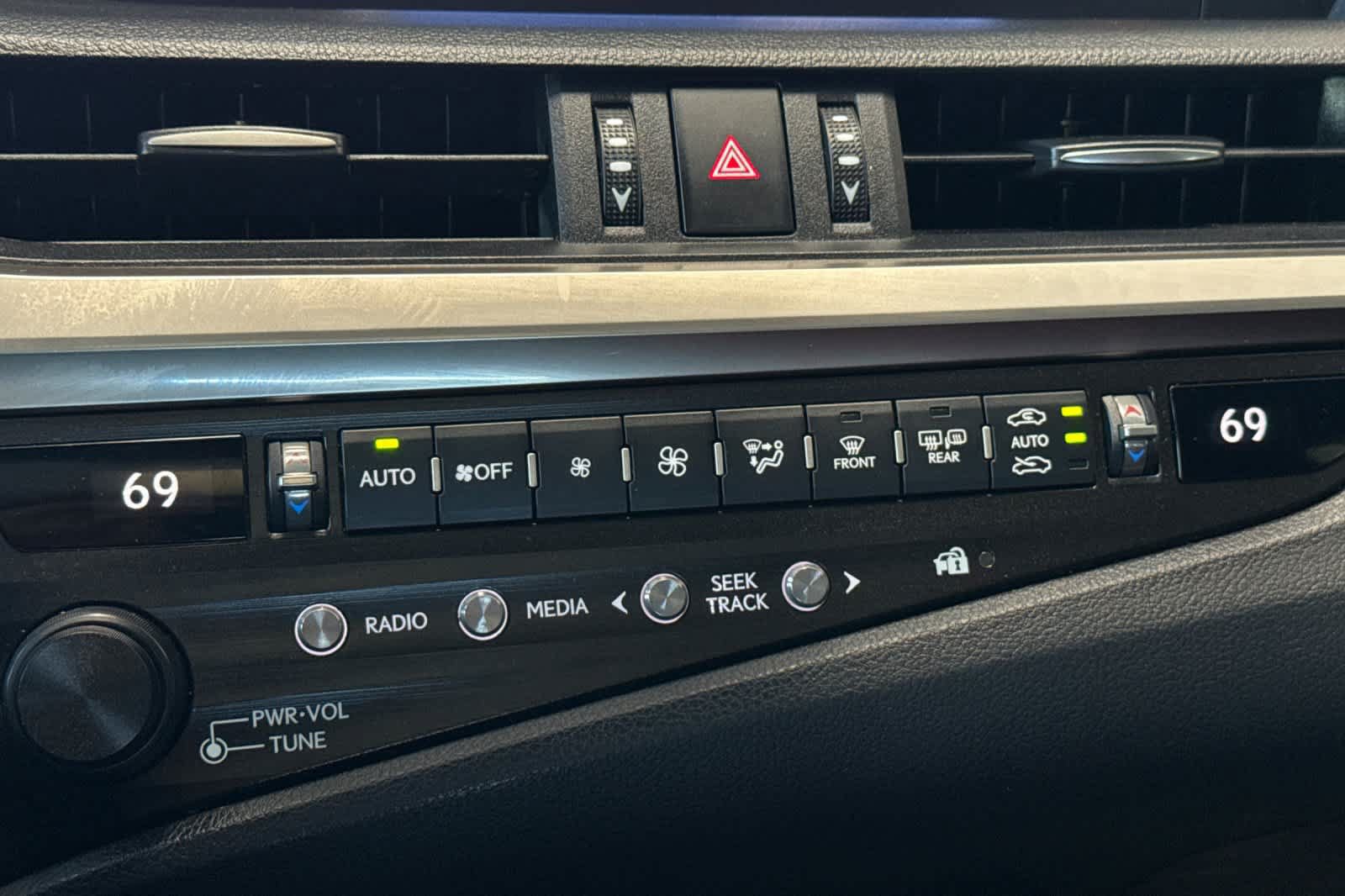Used 2019 Lexus ES 350 F Sport w/ Accessory Package FWD image 22