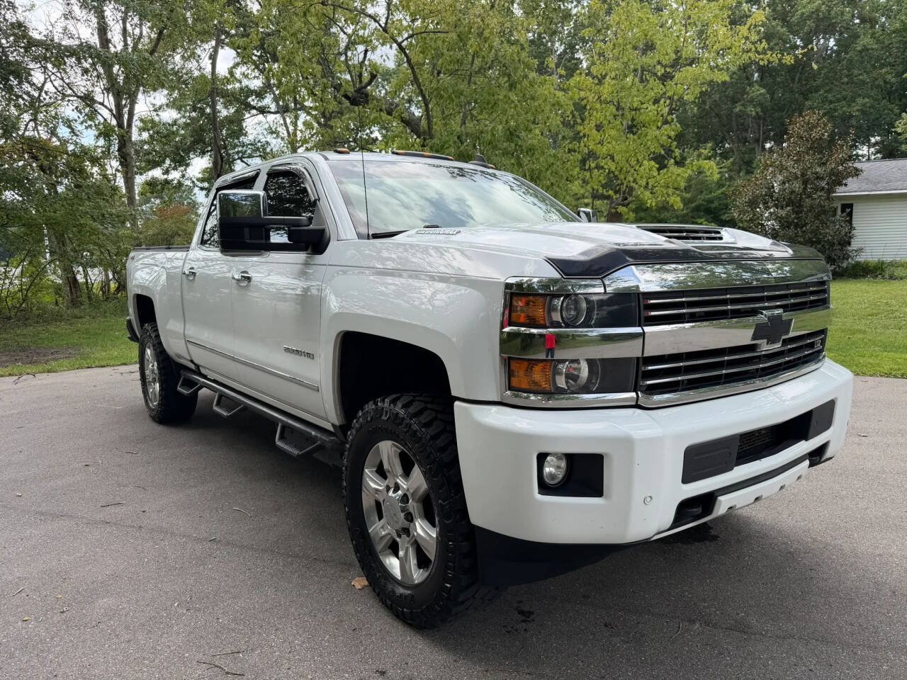 Used 2017 Chevrolet Silverado 2500 LTZ w/ Duramax Plus Package AWD/4WD image 10