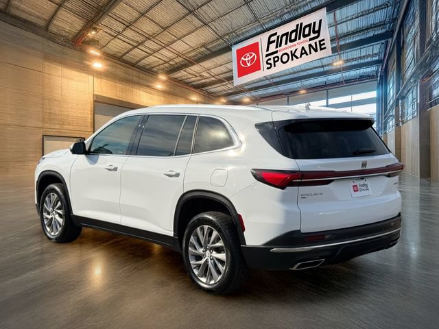 Used 2025 Buick Enclave Preferred AWD/4WD image 6