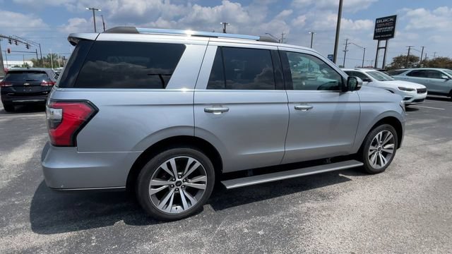 Used 2020 Ford Expedition Limited w/ Equipment Group 302A AWD/4WD image 2