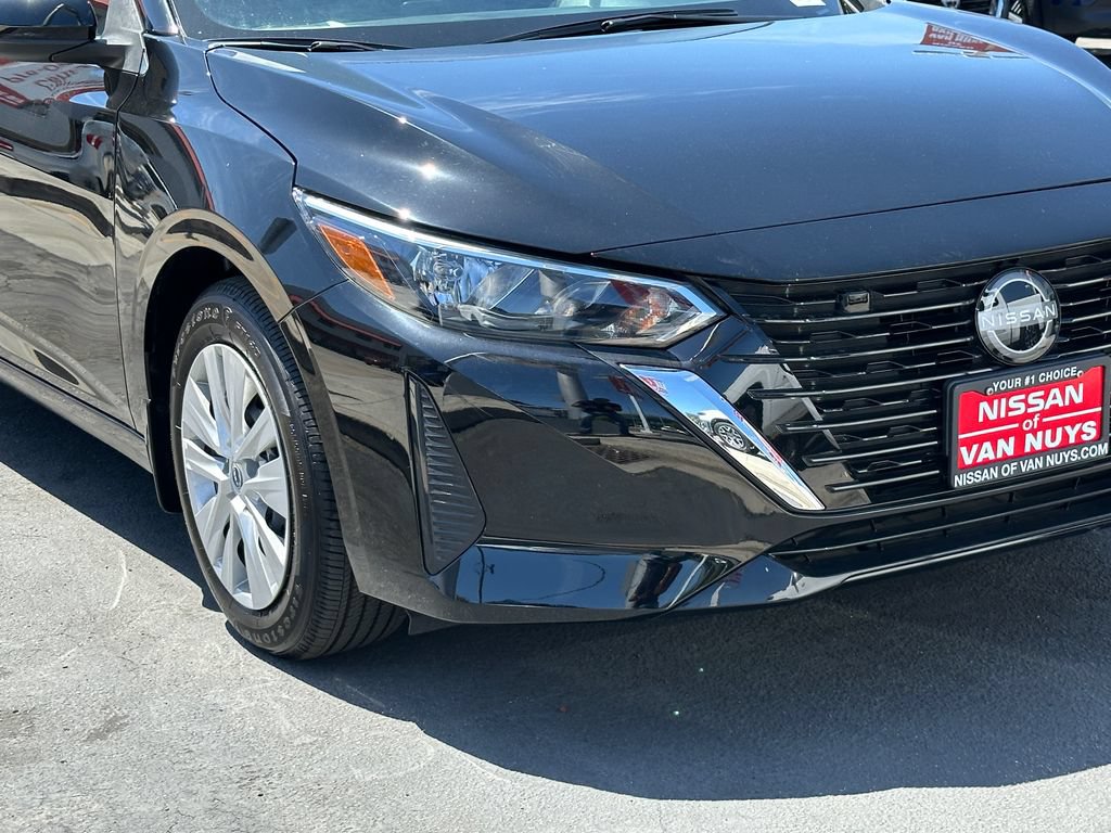 Used 2025 Nissan Sentra S FWD image 11