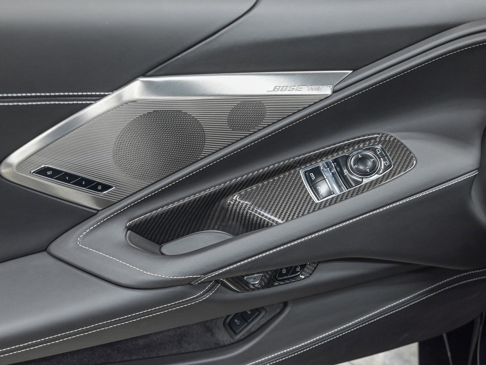 Used 2025 Chevrolet Corvette Stingray Premium Cpe w/ Z51 Performance Package RWD image 11