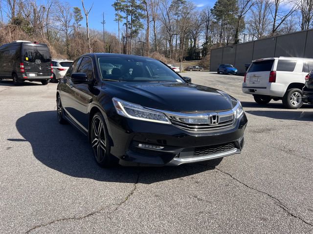 Used 2016 Honda Accord Touring image 8