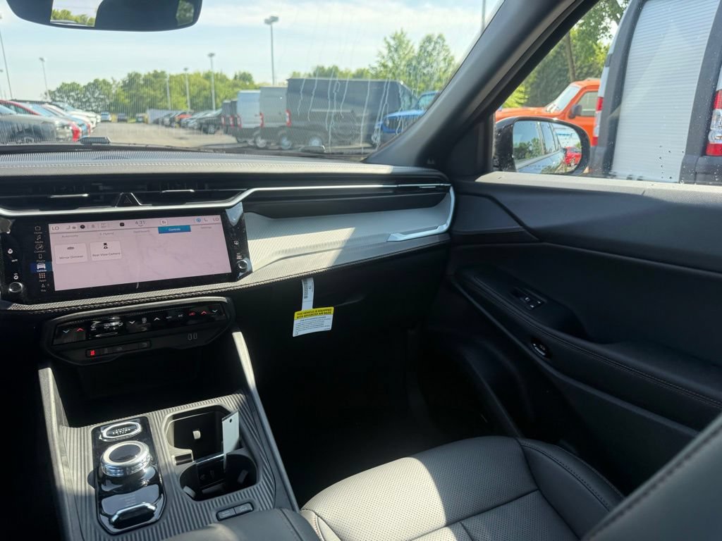 New 2026 Jeep Cherokee Limited AWD/4WD image 36