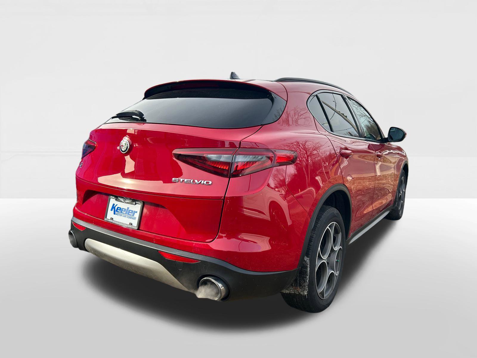 Used 2018 Alfa Romeo Stelvio Sport w/ Quick Order Package 22J Sport image 2