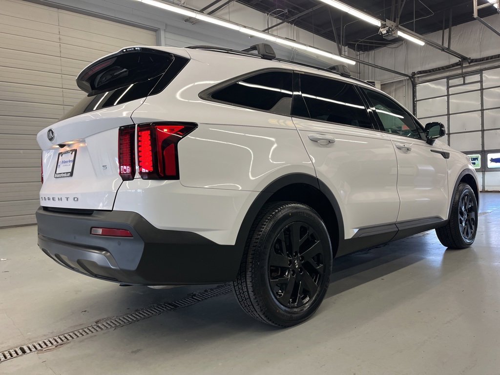 Used 2021 Kia Sorento S w/ Panoramic Sunroof Package image 7