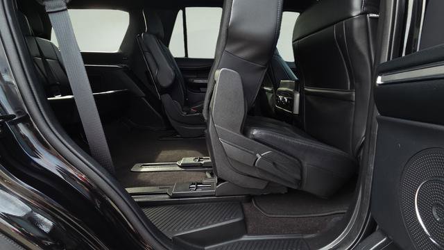 Used 2021 Ford Expedition XLT image 21