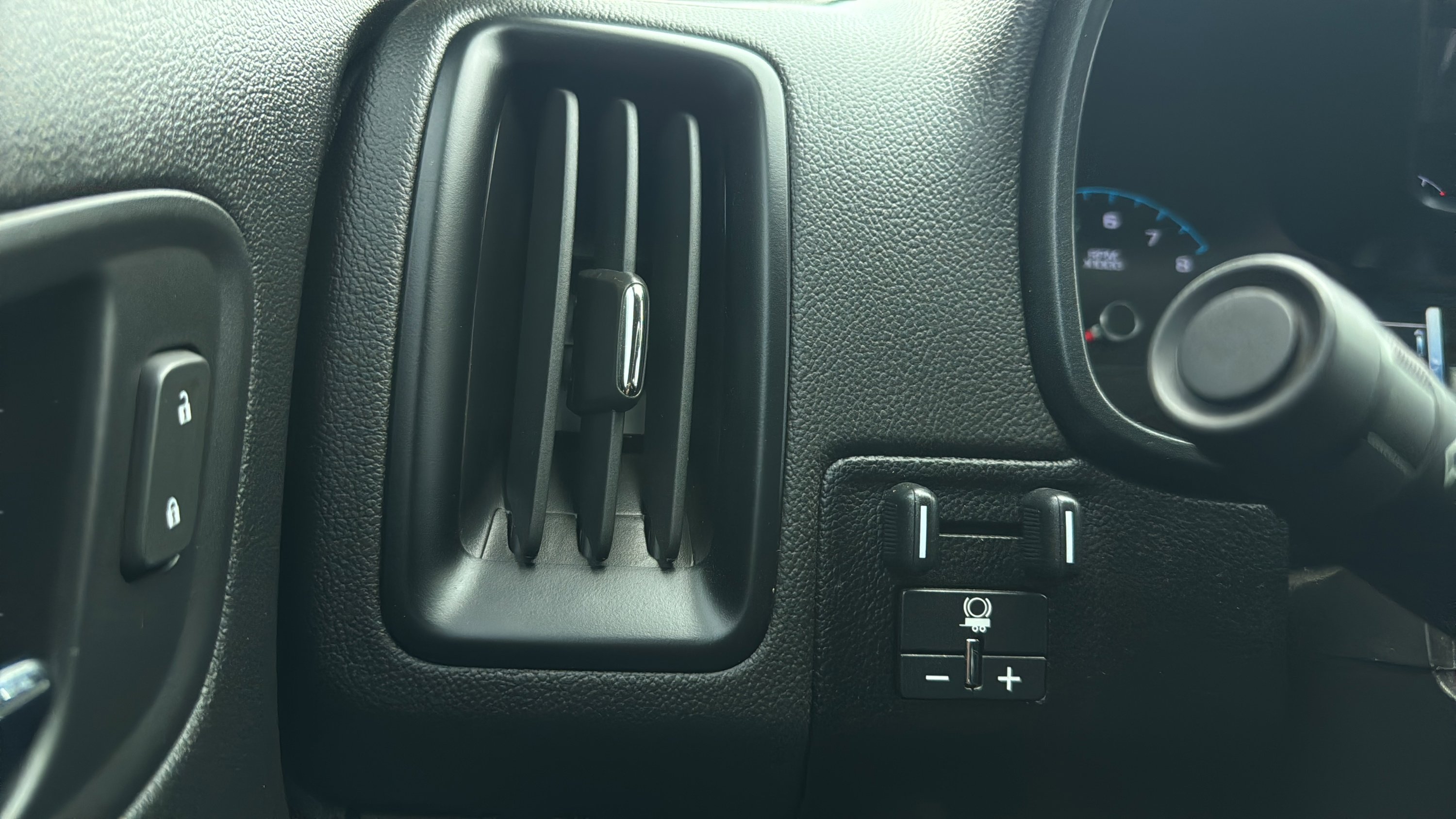 Used 2018 Chevrolet Colorado ZR2 AWD/4WD image 21