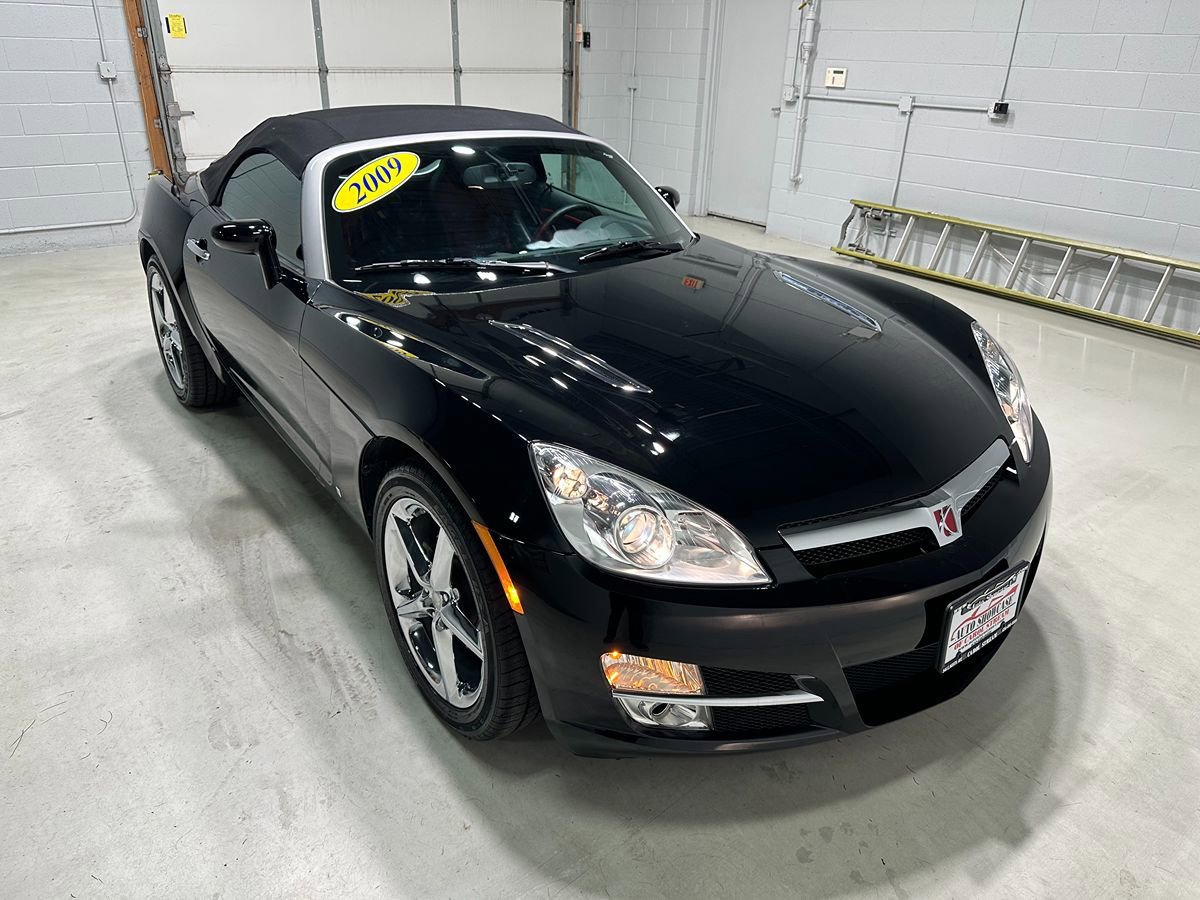 Used 2009 Saturn Sky w/ Premium Trim Package RWD image 3