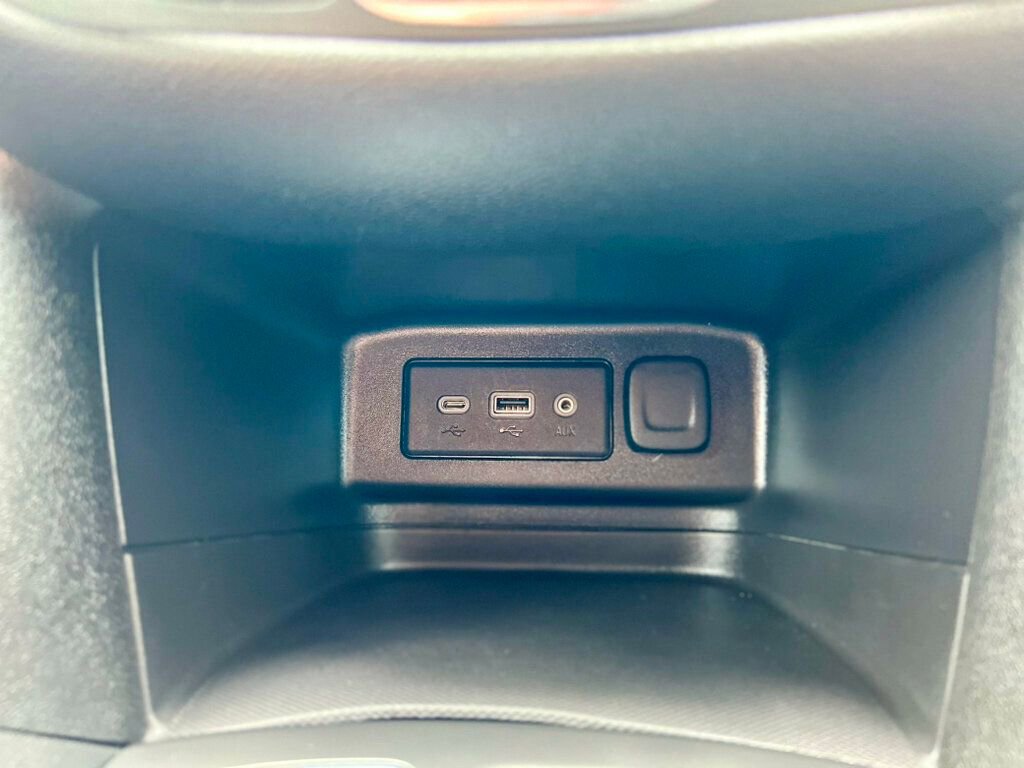 Used 2021 Chevrolet Equinox LT image 26