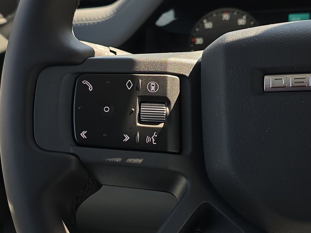 New 2026 Land Rover Defender 110 X-Dynamic SE image 16