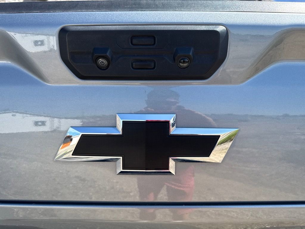 Used 2023 Chevrolet Silverado 1500 LTZ AWD/4WD image 12