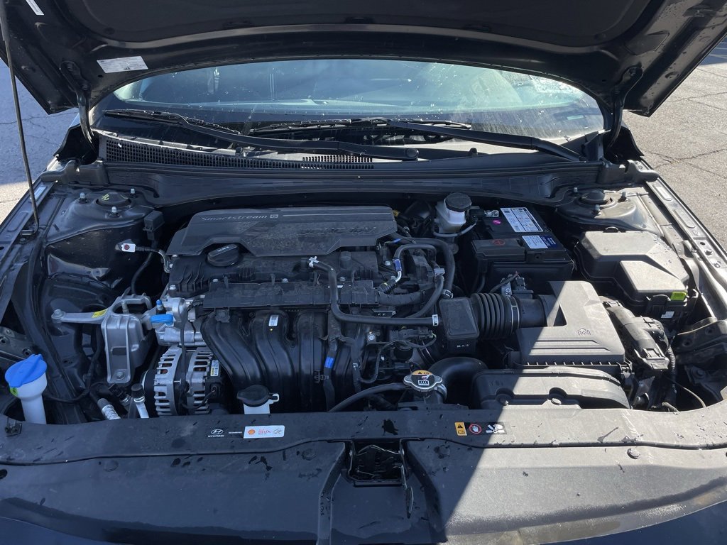 Used 2025 Hyundai Elantra Sport image 28