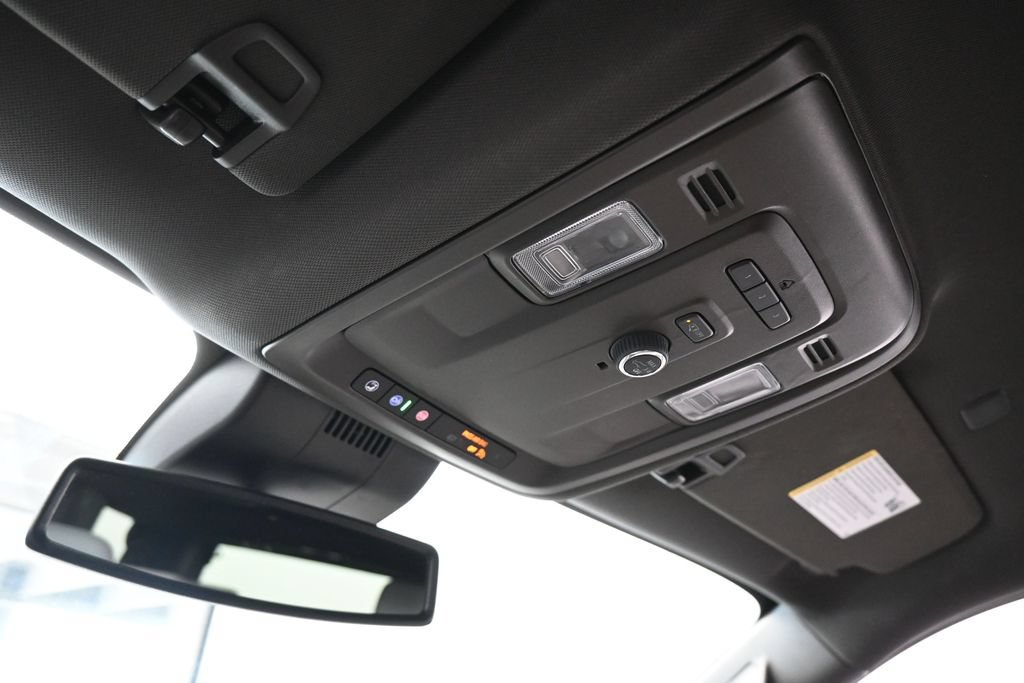Used 2024 Chevrolet Tahoe LT RWD image 15