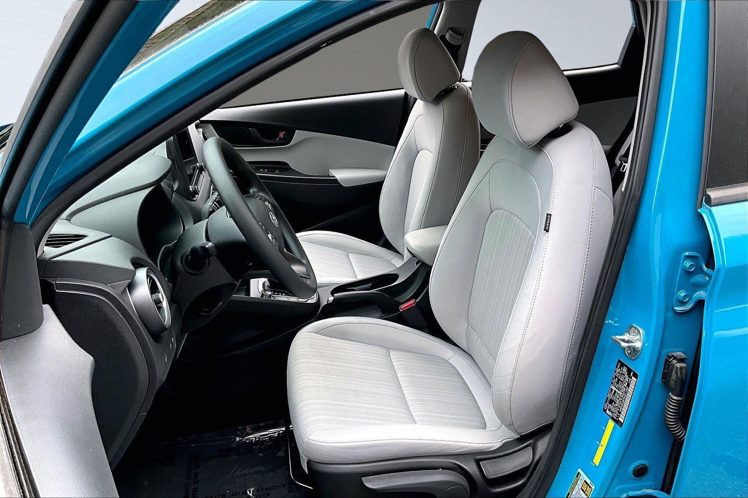 Used 2022 Hyundai Kona SEL image 25