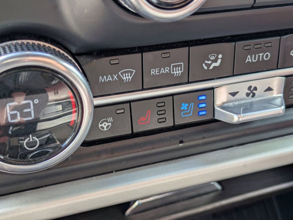 Used 2024 Ford Expedition Limited image 24