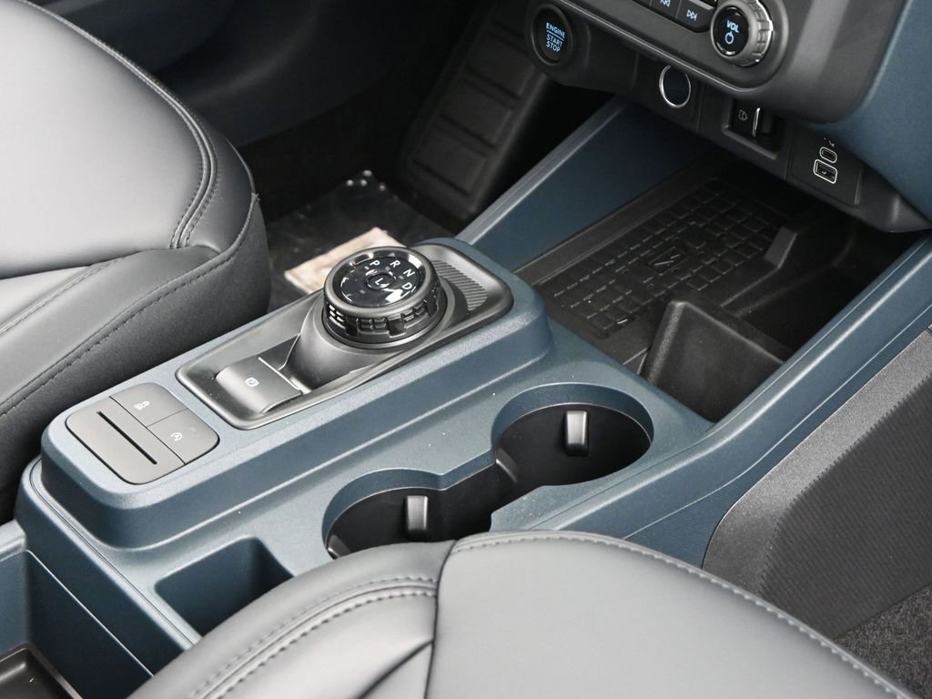 New 2025 Ford Maverick Lariat w/ Black Appearance Package image 32