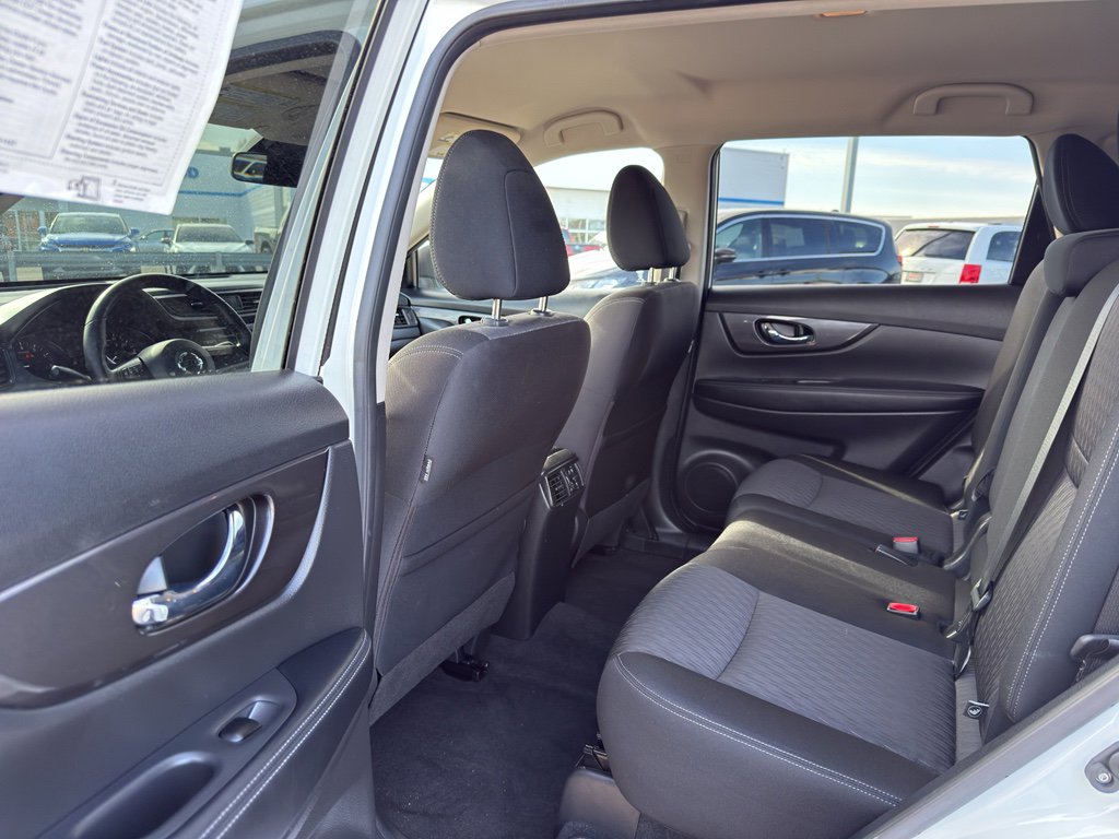 Used 2020 Nissan Rogue S w/ Special Edition Package image 29