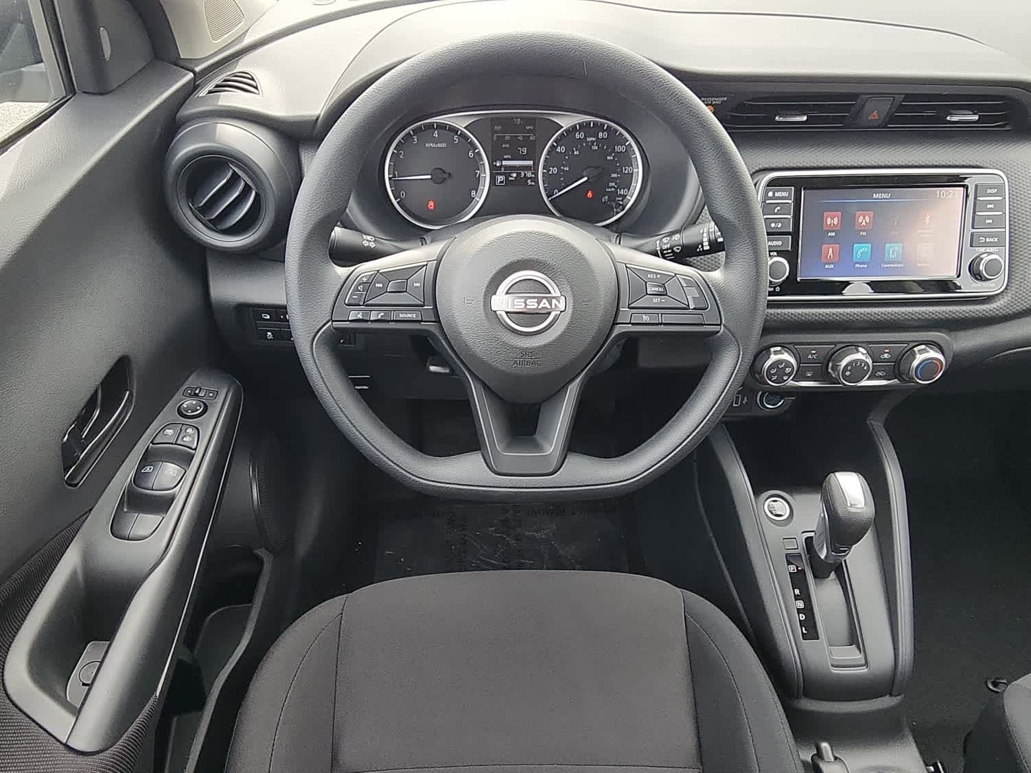 New 2025 Nissan Kicks Play S FWD image 8
