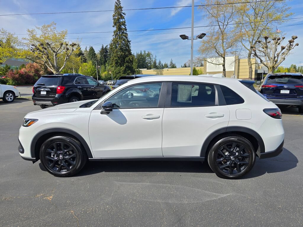 Certified 2025 Honda HR-V Sport image 16