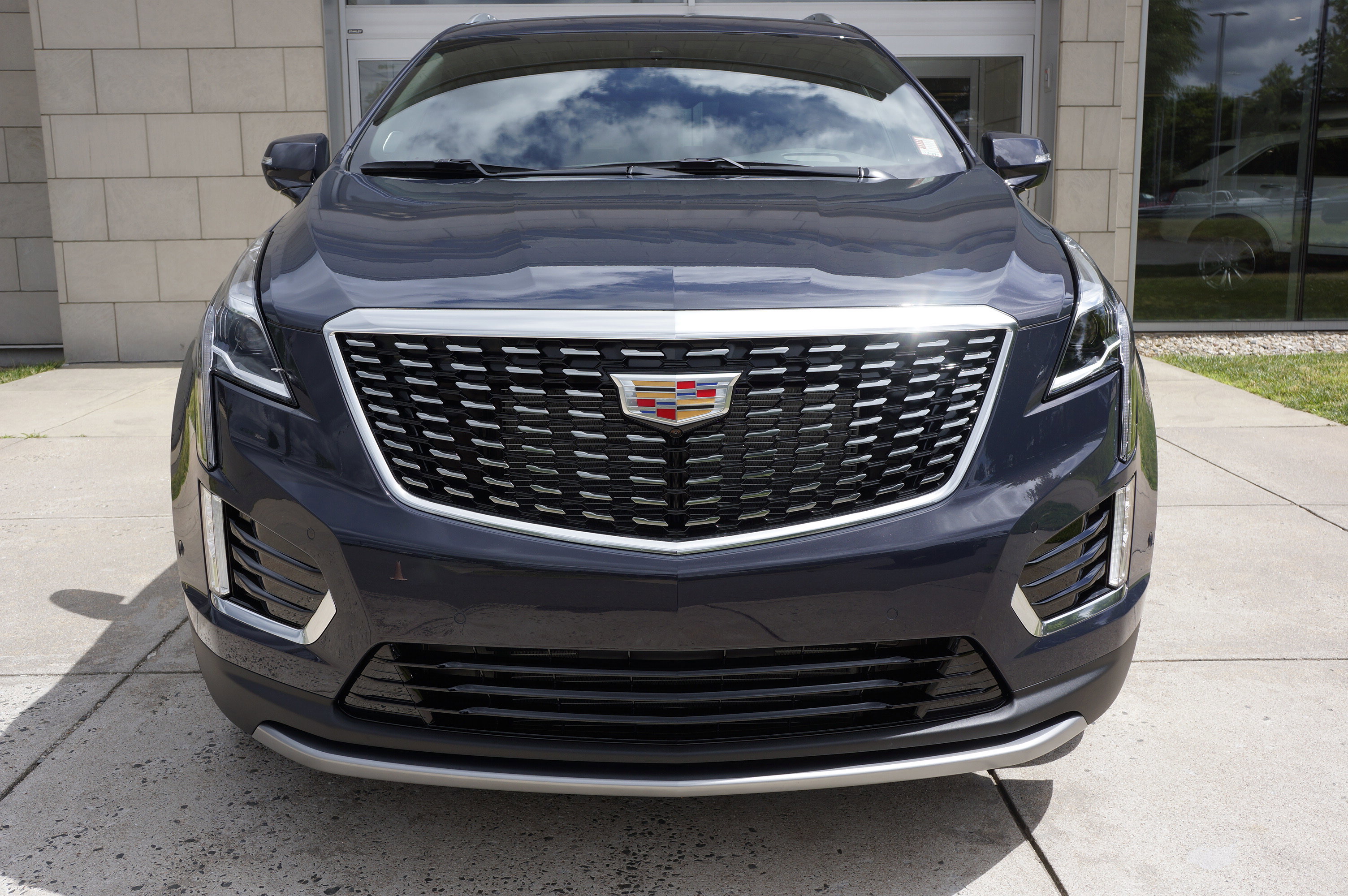 Used 2025 Cadillac XT5 Premium Luxury image 14