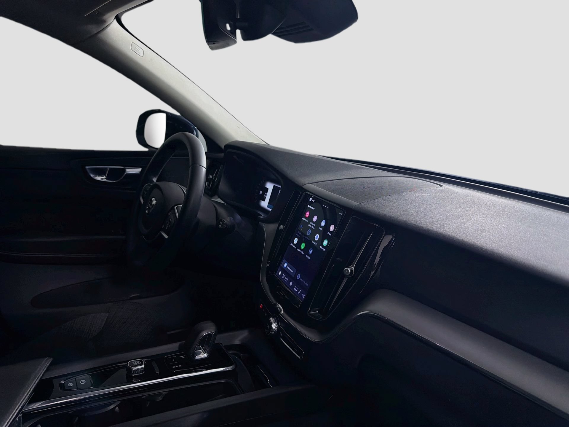Certified 2023 Volvo XC60 B5 Core w/ Protection Package Premier FWD image 29
