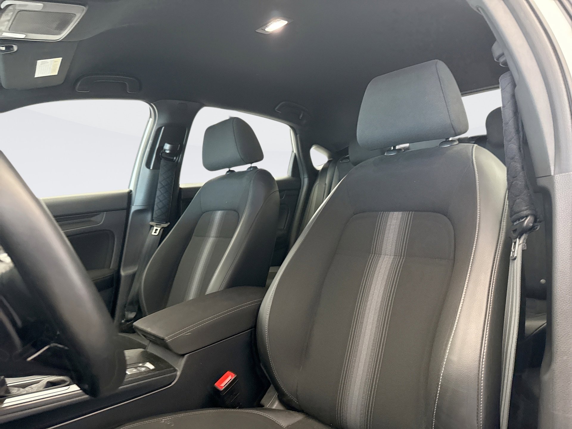 Used 2025 Honda Civic Sport image 9