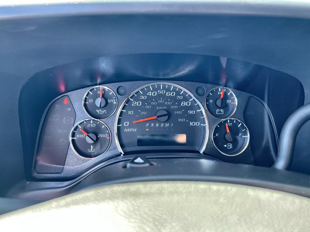 New 2026 Chevrolet Express 2500 w/ Driver Convenience Package RWD image 15